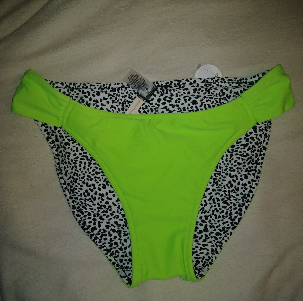 Bikini bottoms